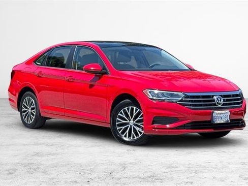 Used 2020 Volkswagen Jetta SE w/ SE Cold Weather Package FWD image 1
