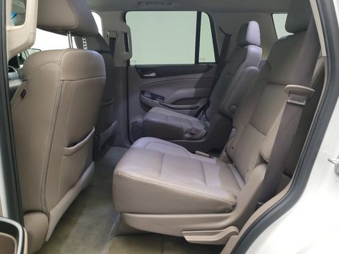 Used 2018 GMC Yukon SLT w/ Premium Edition RWD image 18