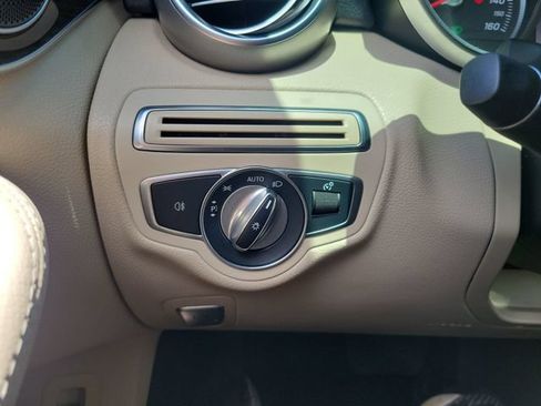 Used 2017 Mercedes-Benz C 300 Sedan image 31