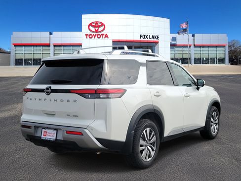Used 2023 Nissan Pathfinder SL image 4