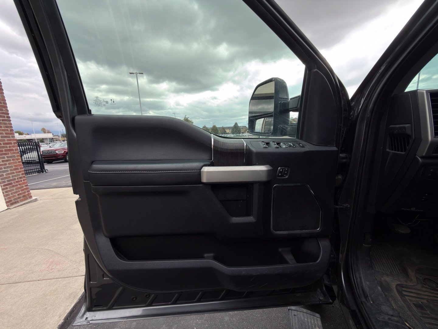 Used 2020 Ford F250 Lariat AWD/4WD image 17