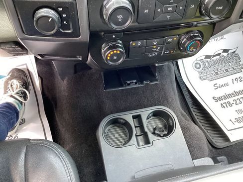 Used 2016 Ford F150 XLT AWD/4WD image 27