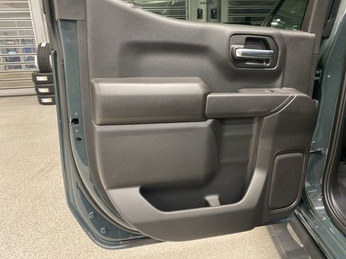 Used 2025 Chevrolet Silverado 1500 Custom Trail Boss image 31