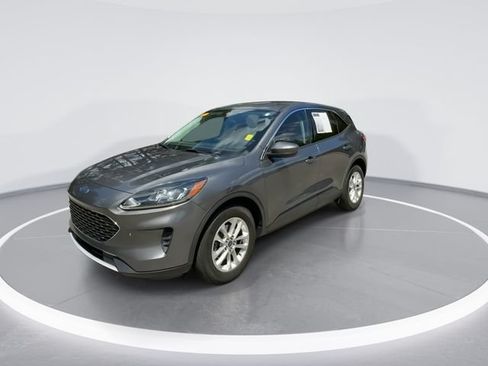 Used 2021 Ford Escape SE w/ Convenience Package FWD image 4