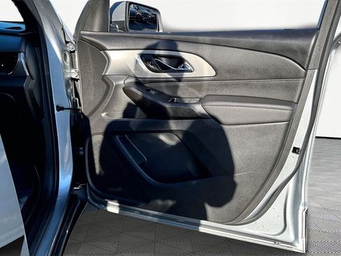 Used 2023 Chevrolet Traverse LT w/ LPO, Floor Liner Package image 24