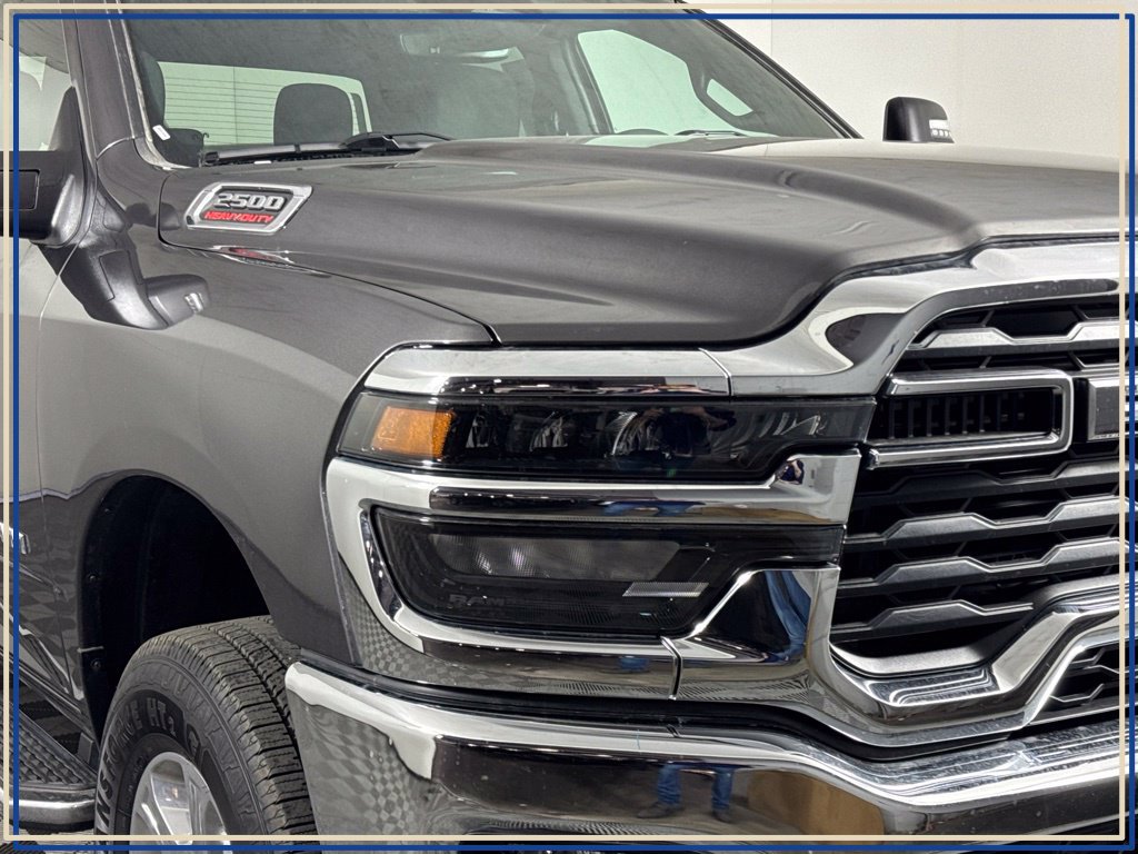 Used 2026 RAM 2500 Big Horn AWD/4WD image 7