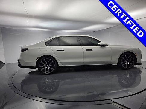 Certified 2024 BMW 760i xDrive w/ Executive Package image 10