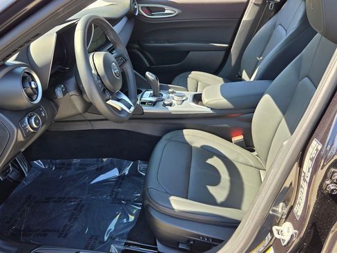 New 2026 Alfa Romeo Giulia w/ Driving Assist Package RWD image 6