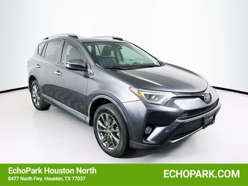 Used 2018 Toyota RAV4 Limited FWD image 1