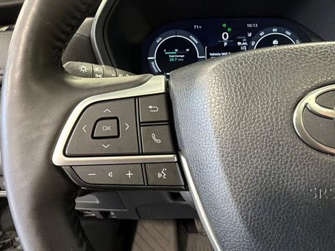 Used 2024 Toyota Grand Highlander AWD Hybrid image 17