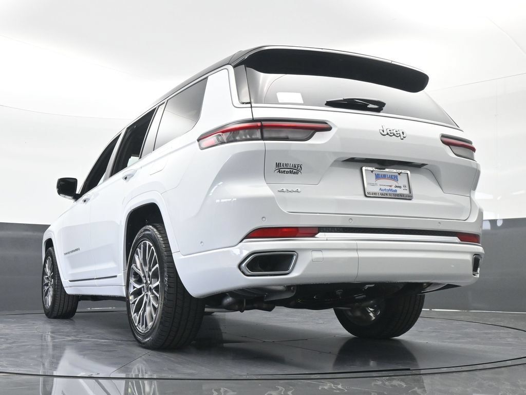 Used 2025 Jeep Grand Cherokee L Summit AWD/4WD image 58