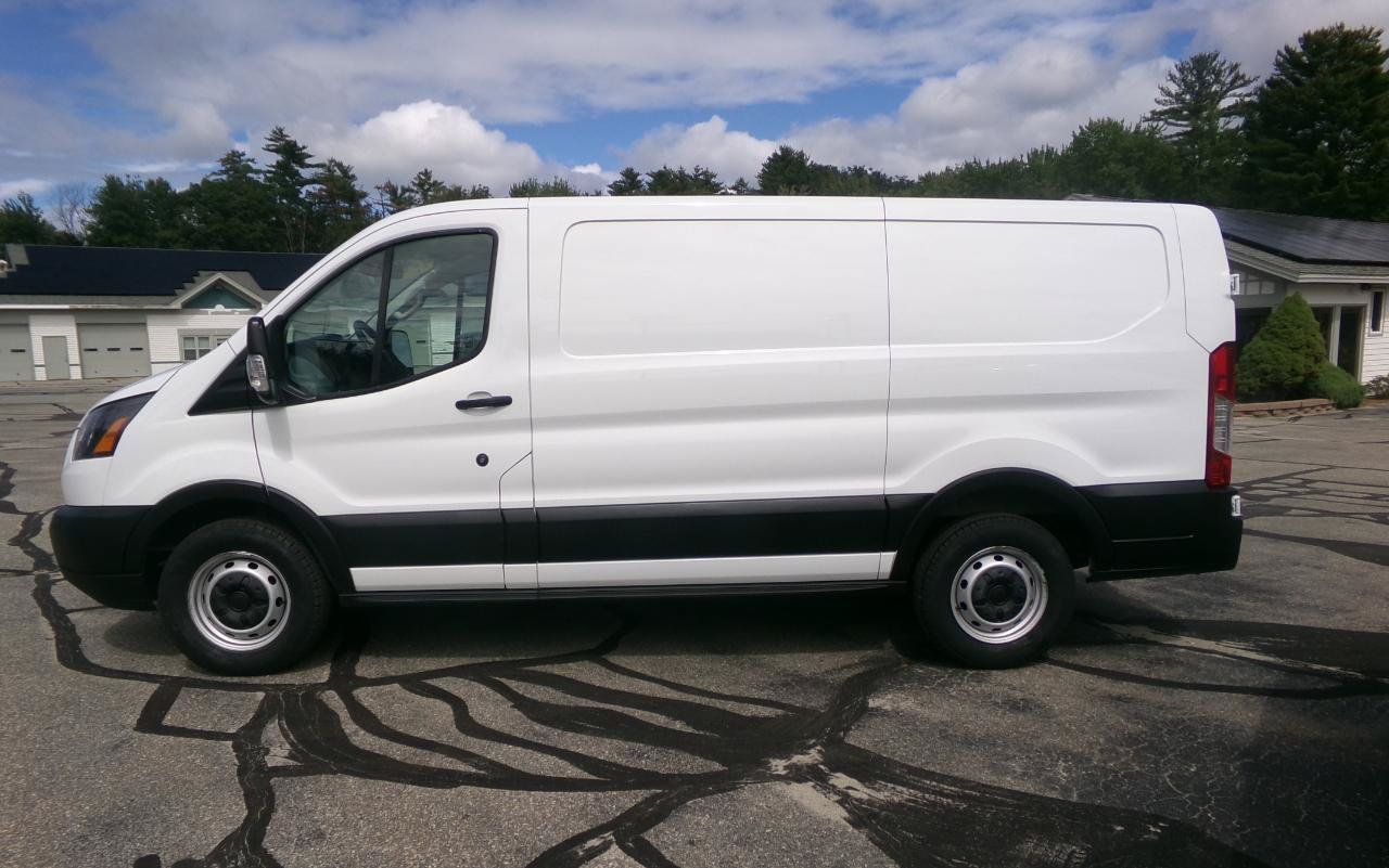 Used 2019 Ford Transit 150 130 Low Roof RWD image 4