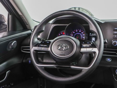 Used 2023 Hyundai Elantra SEL w/ Cargo Package FWD image 12