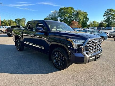 Used 2024 Toyota Tundra Platinum AWD/4WD image 4
