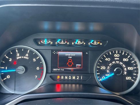 Used 2016 Ford F150 XLT w/ Equipment Group 302A Luxury image 19