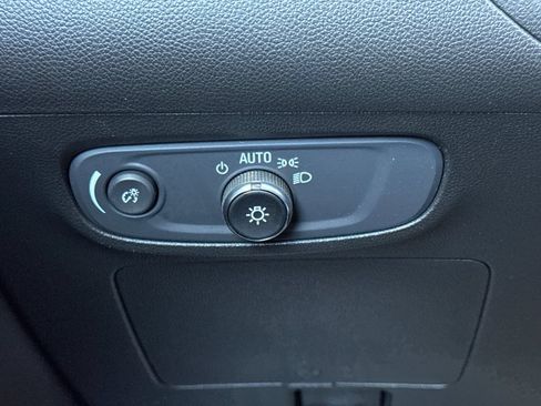 Used 2024 Buick Encore GX Sport Touring AWD/4WD image 29