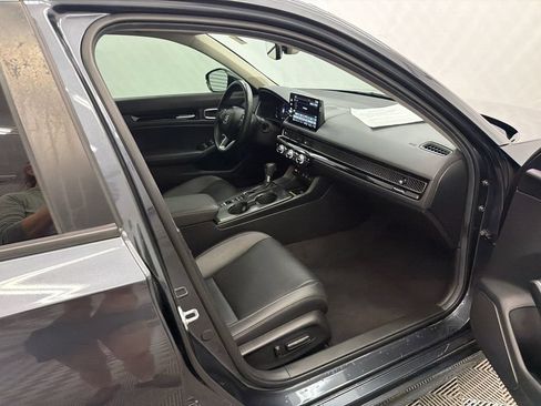 Used 2024 Honda Civic Touring image 14