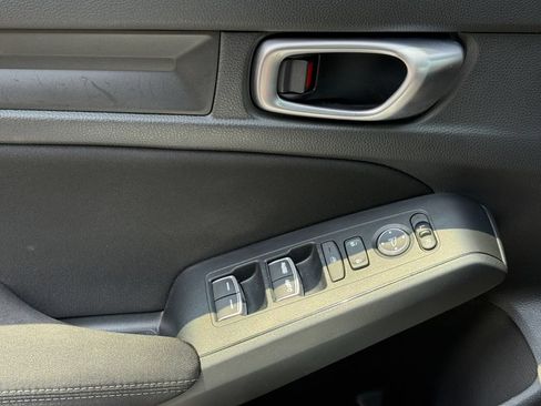 Used 2023 Honda Civic Sport image 11