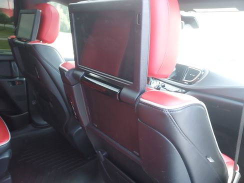 Used 2020 Chrysler Pacifica Limited w/ Quick Oder Package 2EV RED-S image 27