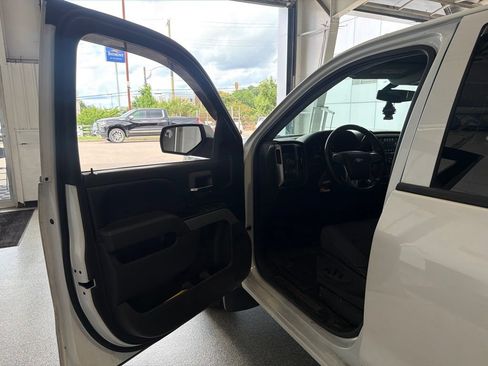 Used 2017 Chevrolet Silverado 1500 LT w/ All Star Edition AWD/4WD image 5