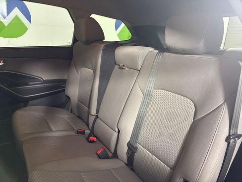 Used 2018 Hyundai Santa Fe SE AWD/4WD image 24