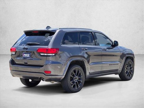 Used 2019 Jeep Grand Cherokee Altitude RWD image 5