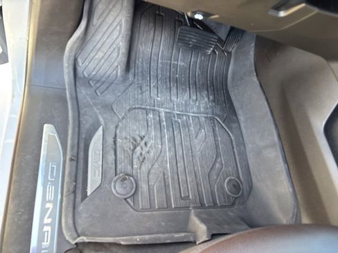 Used 2025 GMC Sierra 2500 Denali w/ Denali Reserve Package image 28