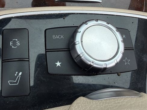 Used 2014 Mercedes-Benz E 350 Cabriolet image 39
