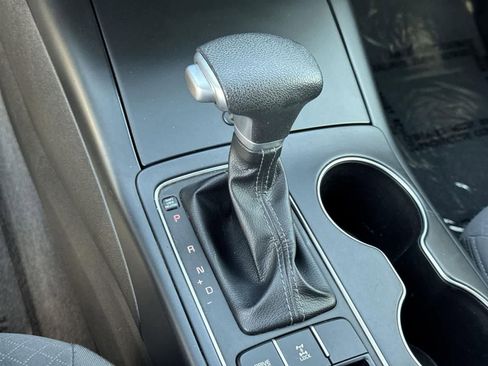 Used 2020 Kia Sorento AWD V6 image 37