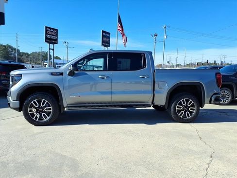 New 2026 GMC Sierra 1500 AT4 AWD/4WD image 4