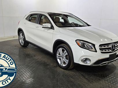 Used 2020 Mercedes-Benz GLA 250 4MATIC w/ Premium Package