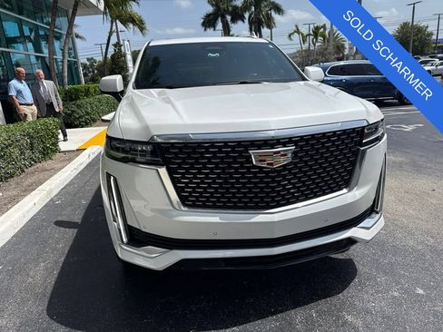 Used 2024 Cadillac Escalade Premium Luxury RWD image 3