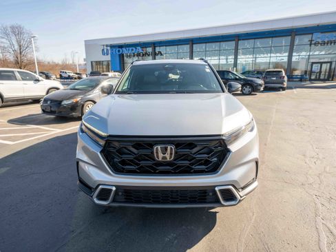Used 2023 Honda CR-V Sport Touring image 2