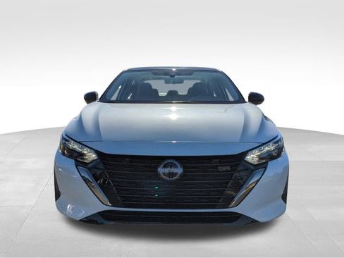 Certified 2025 Nissan Sentra SR w/ SR Premium Package image 9