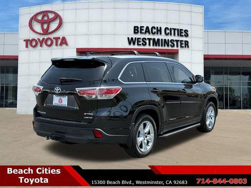 Used 2016 Toyota Highlander Limited FWD image 12