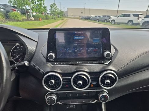 Used 2022 Nissan Sentra SV FWD image 8