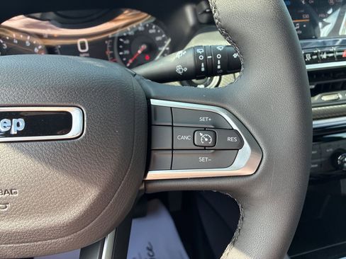 New 2026 Jeep Compass Latitude w/ Sun and Sound Group AWD/4WD image 26