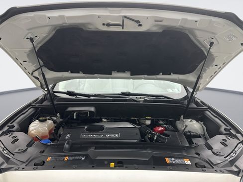 Used 2019 Lincoln Nautilus Reserve w/ Driver Assistance Package image 28