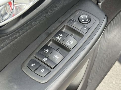 Used 2022 Jeep Cherokee Trailhawk image 27