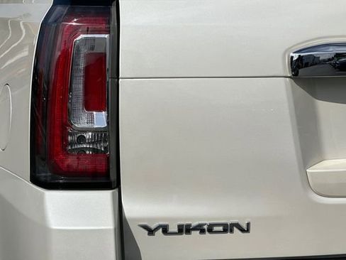Used 2015 GMC Yukon Denali w/ Open Road Package AWD/4WD image 34