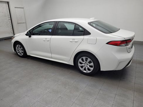 Used 2021 Toyota Corolla LE image 3