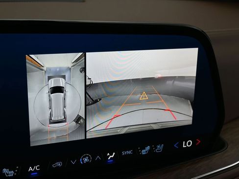 Used 2025 Chevrolet Tahoe High Country image 28