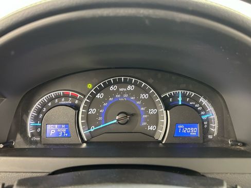 Used 2013 Toyota Camry XLE w/ Leather Pkg image 14