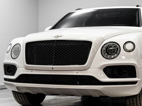 Used 2020 Bentley Bentayga Design Series image 69