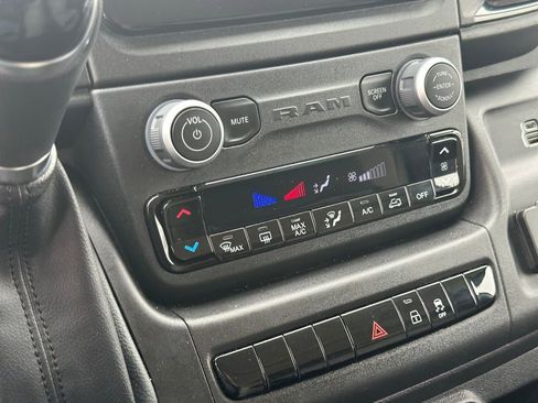 Used 2023 RAM ProMaster 2500 image 24