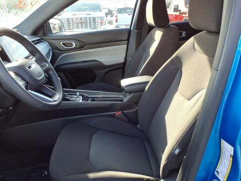 Used 2024 Jeep Compass Sport image 21