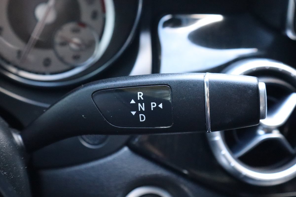 Used 2015 Mercedes-Benz CLA 250 4MATIC image 19