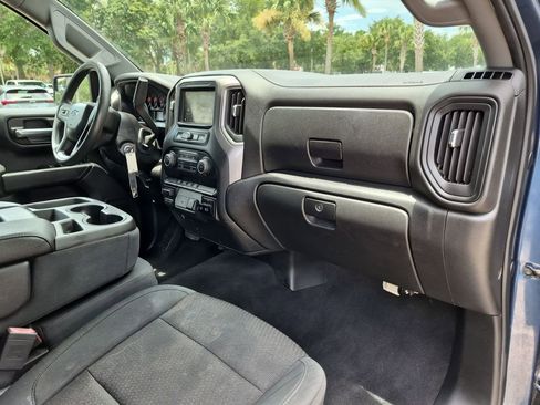 Used 2019 Chevrolet Silverado 1500 Custom Trail Boss AWD/4WD image 25
