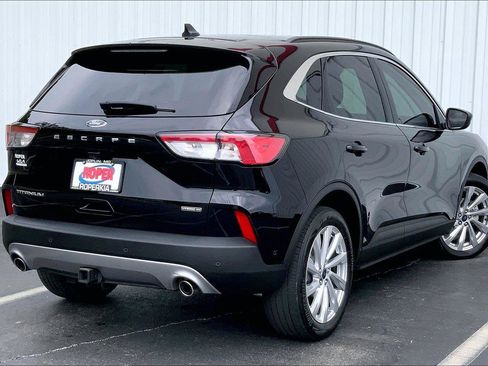 Used 2021 Ford Escape Titanium w/ Titanium Elite Package AWD/4WD image 11