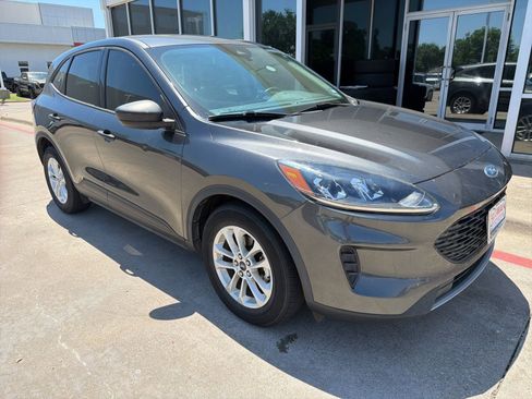 Used 2020 Ford Escape S FWD image 4
